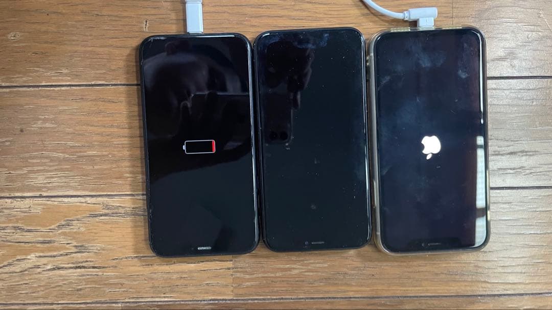 iPhone XR 3台ジャンク