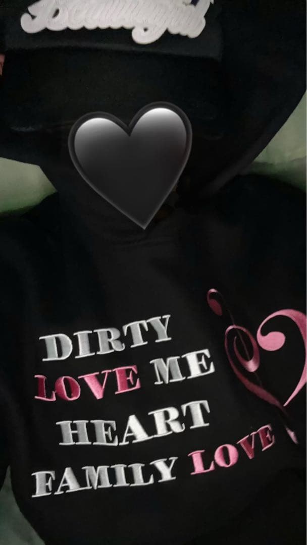 DIRTY A HEART ブラックパーカーS
