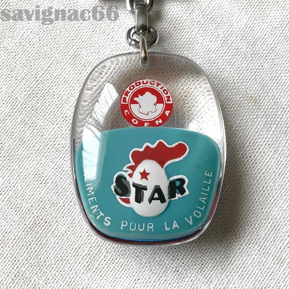 60s フレンチキーホルダー ブルボン STAR TOTALIMENT ニワトリ - メルカリ