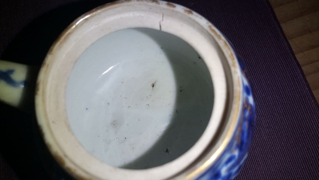 骨董 小さな急須 金の線描き鳳凰 アートな絵柄 蓋が可愛い！