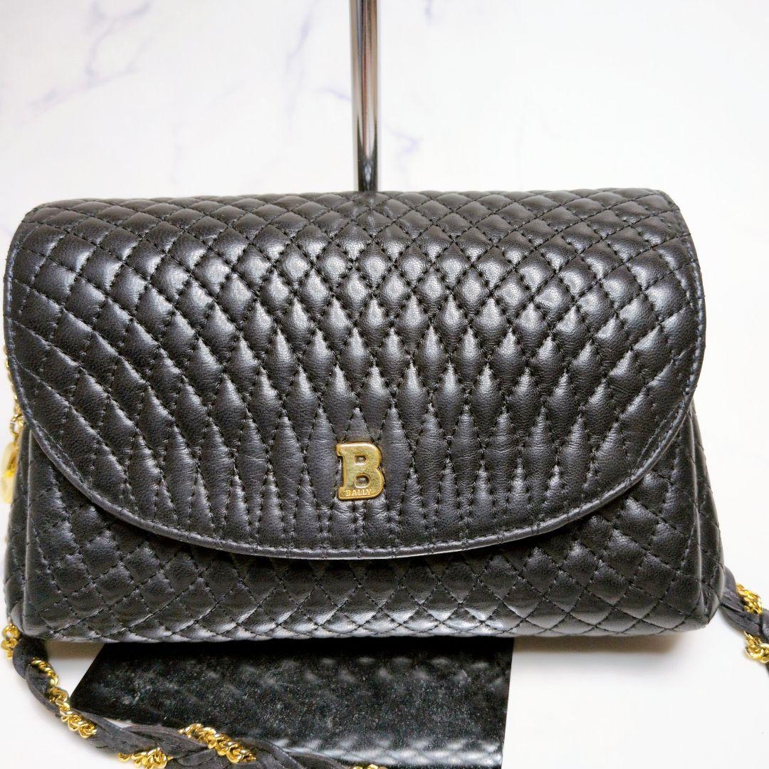 バリー ショルダーバック キルティング チェーン Bロゴ ブラック レザー