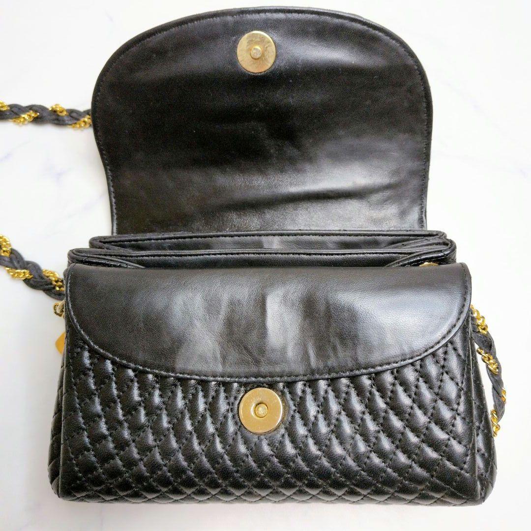 バリー ショルダーバック キルティング チェーン Bロゴ ブラック レザー