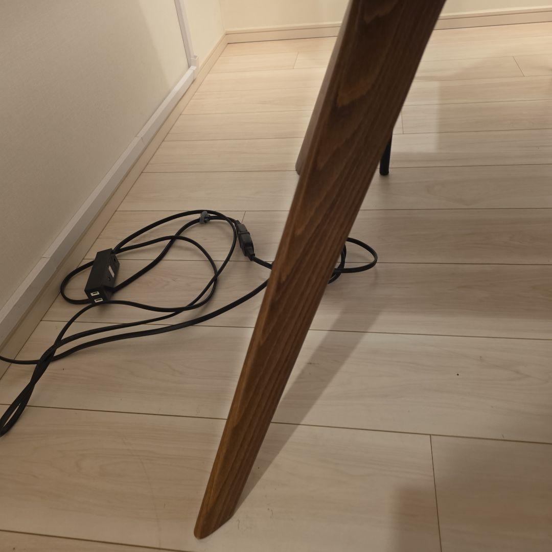 カリガリス トーキョー セラミックダイニングテーブル