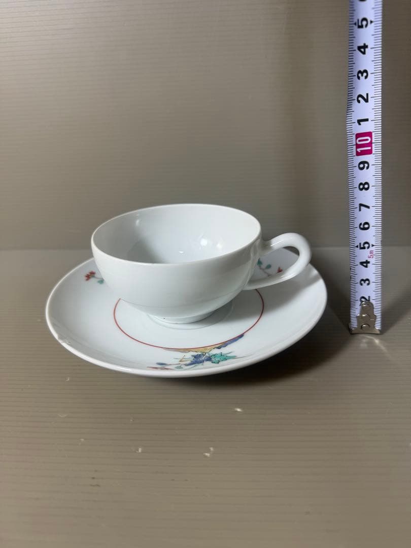 2436 人間国宝 十四代酒井田柿右衛門作 花鳥文紅茶碗 2436 人間国宝 十