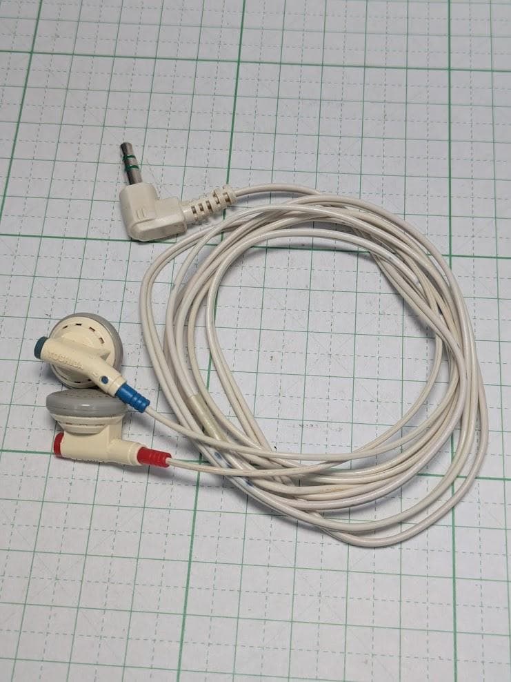 整備済み 東芝 KT-PS10 WALKY アヒル柄 ラジオカセットウォークマン