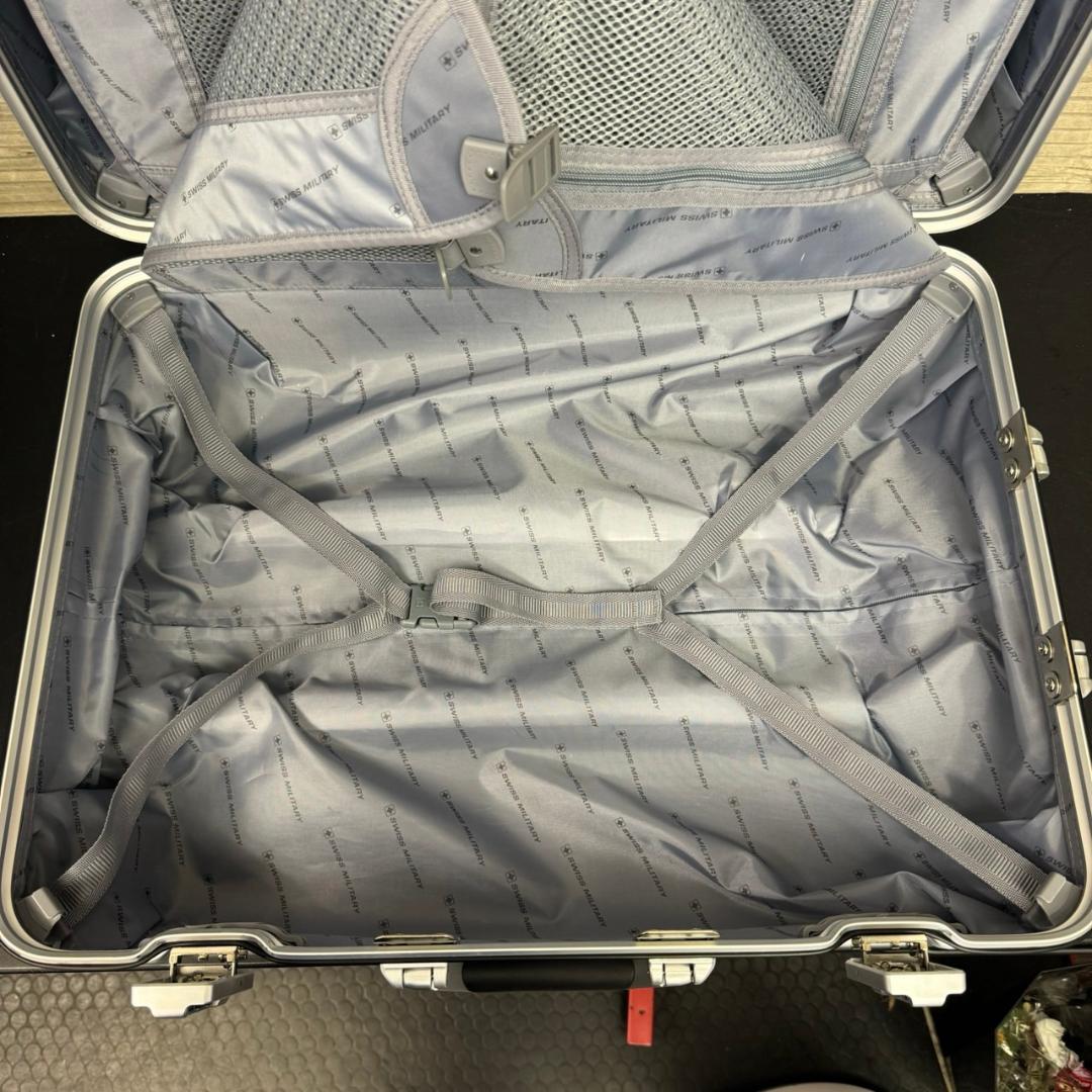 ☆スイスミリタリー プレミアム Cタイプ 64L SM-C624 スーツケース
