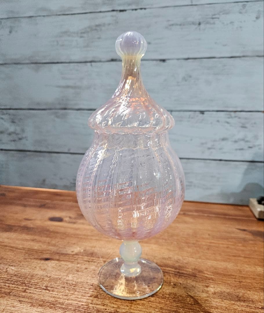 フランスアンティーク オパールセントガラス ボンボニエール 蓋付きのグラス 花瓶 ボンボニエール.オパールセントガラス フランスアンティーク雑貨 蓋