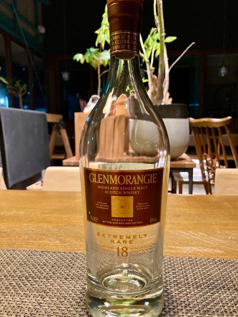 空瓶】グレンモーレンジ18年 旧デザイン（箱付き）【送料込み】 - メルカリ