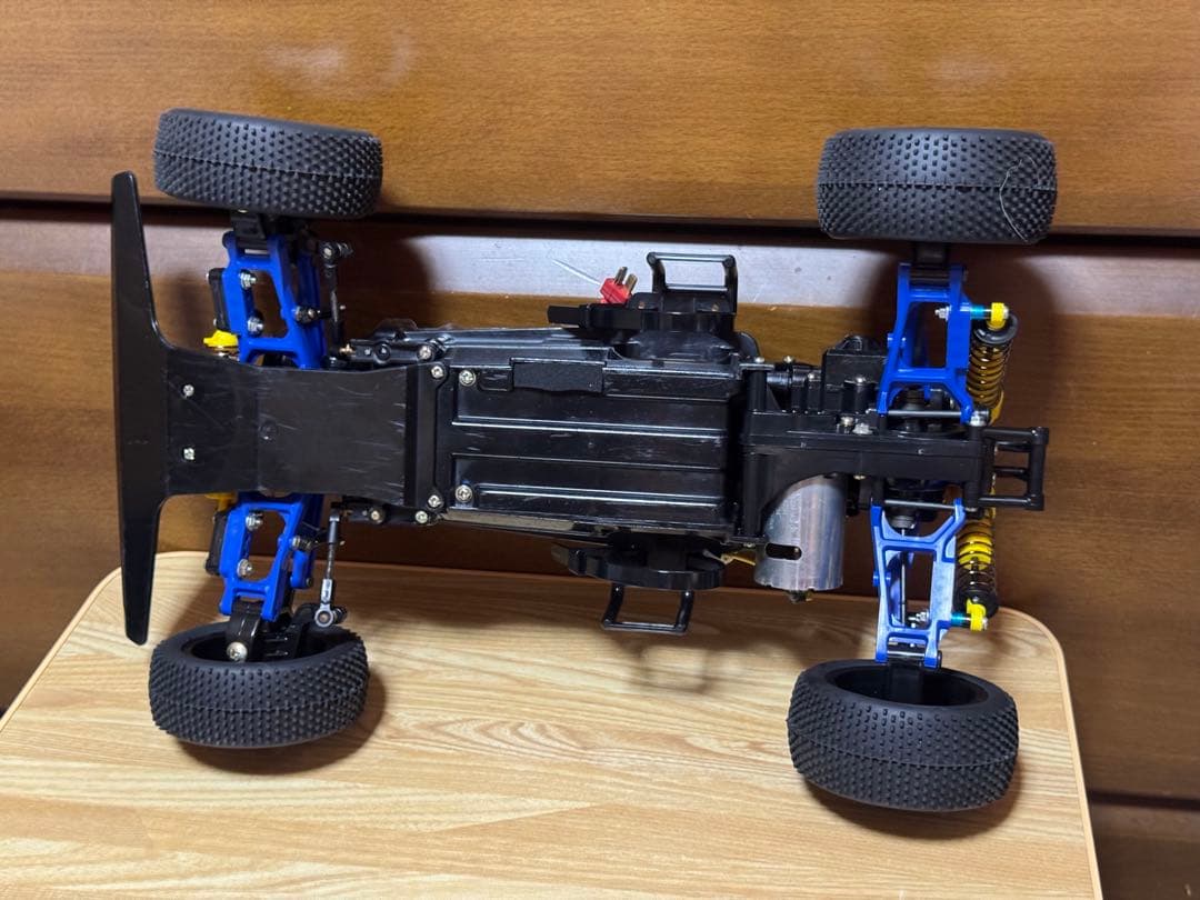 ほぼ新品未走行！タミヤサンダーショット4WDモーター・サーボ・ESC・OP装着車