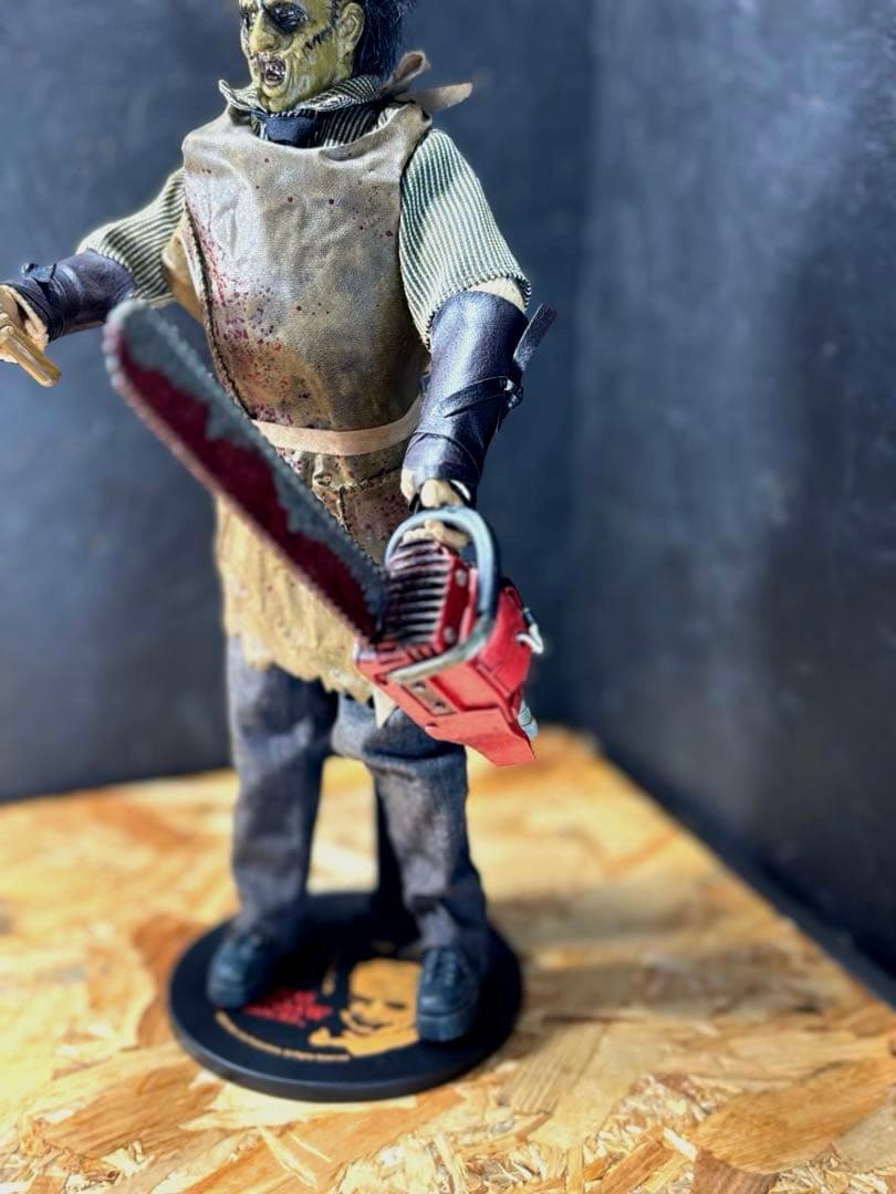 サイドショウ　12インチ　テキサスチェーンソー　レザーフェイス