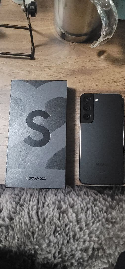 Samsung Galaxy S22 ブラック 256GB 本体 箱、オマケ付き