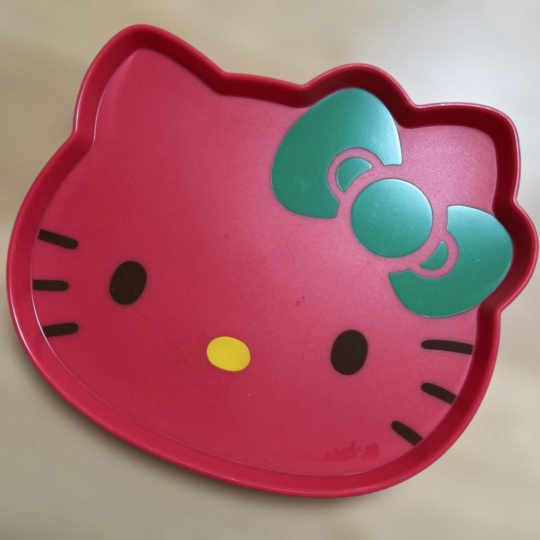 ハローキティお盆 プレート - メルカリ