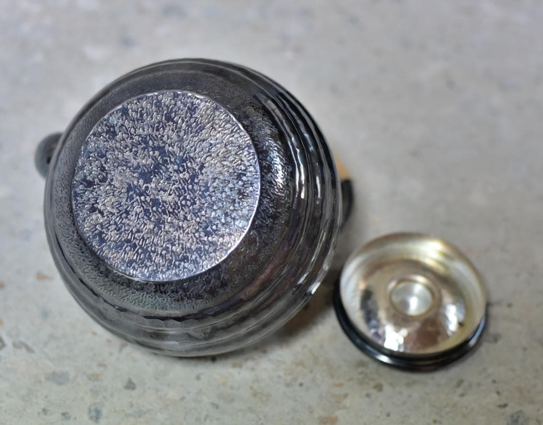 秀峰堂　いぶし銀湯沸かし【極上品】　銀瓶　囲炉裏/お茶道具