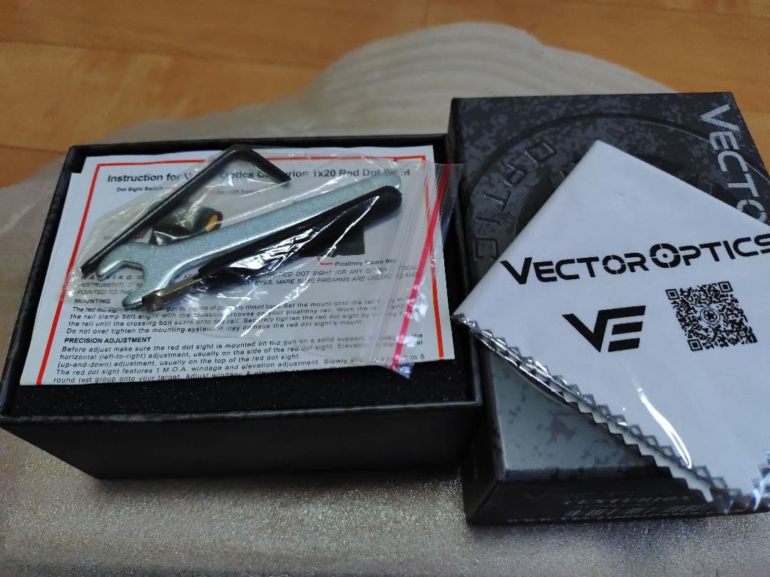 Vector Optics Centurion 1x20 　ベクターオプティクス