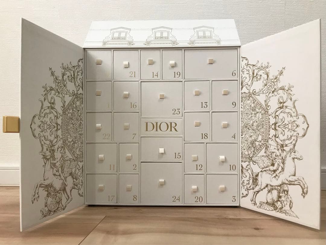dior アドベントカレンダー箱のみ