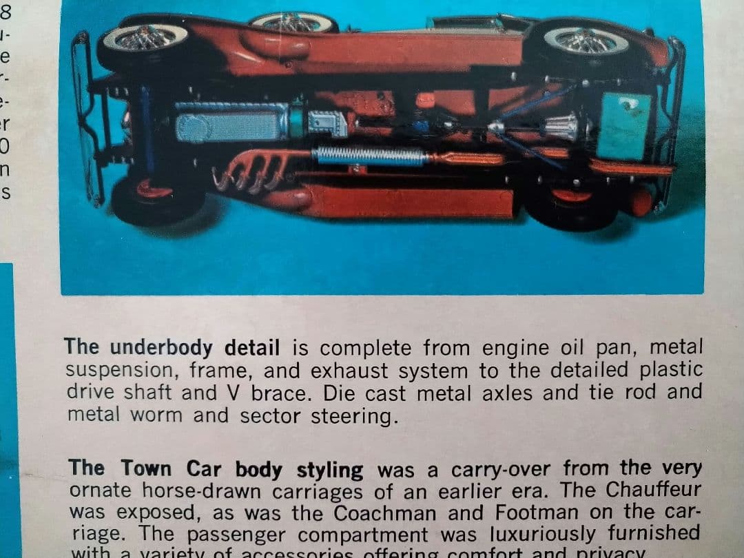 車　クラシックカー　メタルキット　１/１８　Ｄｕｅｓｅｎｂｅｒｇ　モデルＳＪ