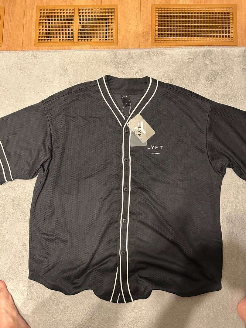 LYFT LÝ LOGO BASEBALL SHIRT - BLACK 新品処分価格】LYFT/リフト