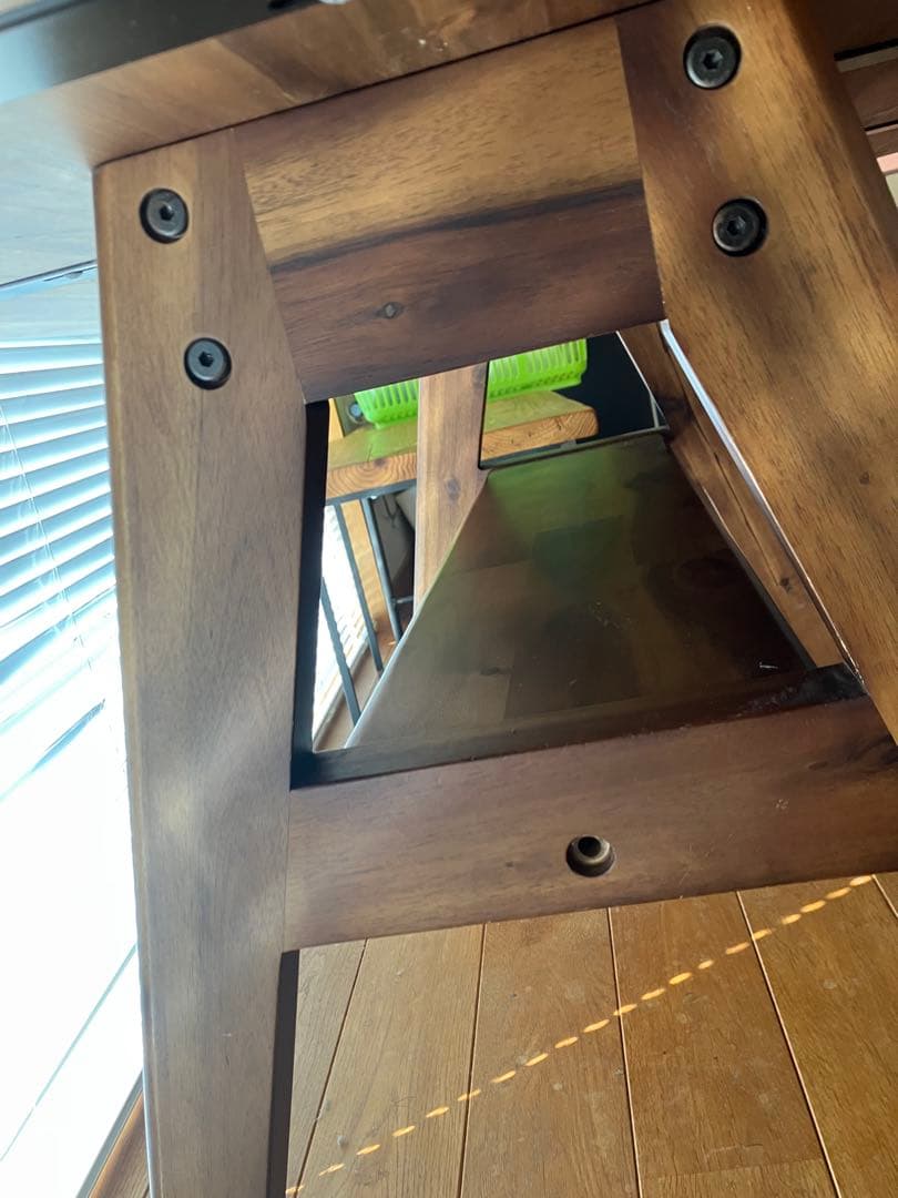 unicoウニコ　スウェラ　ダイニングテーブル