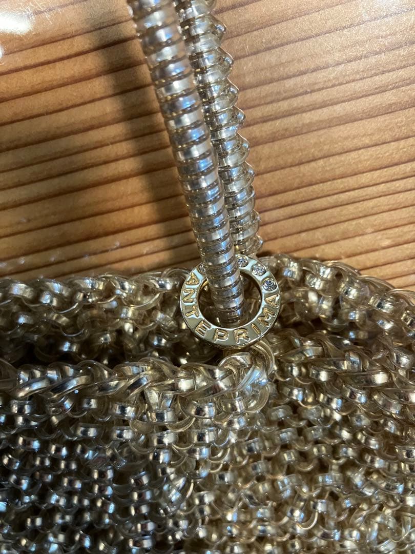 アンテプリマ　ハンドバッグ ゴールド