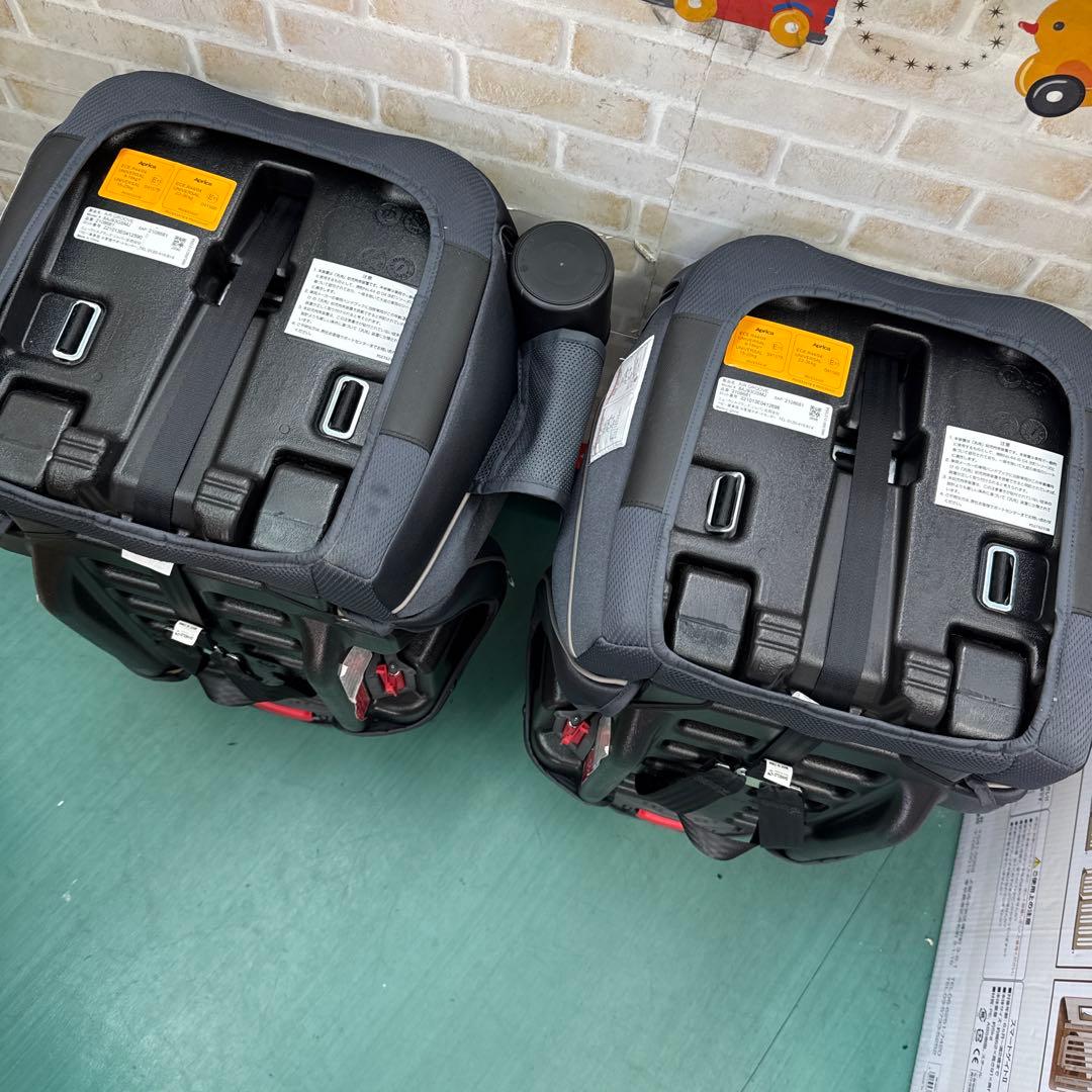 アップリカ　ジュニアシート　双子　2台セット　1才から　チャイルドシート