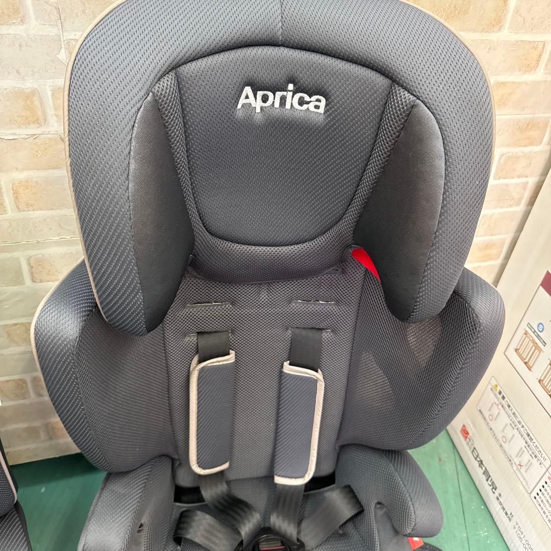 アップリカ　ジュニアシート　双子　2台セット　1才から　チャイルドシート