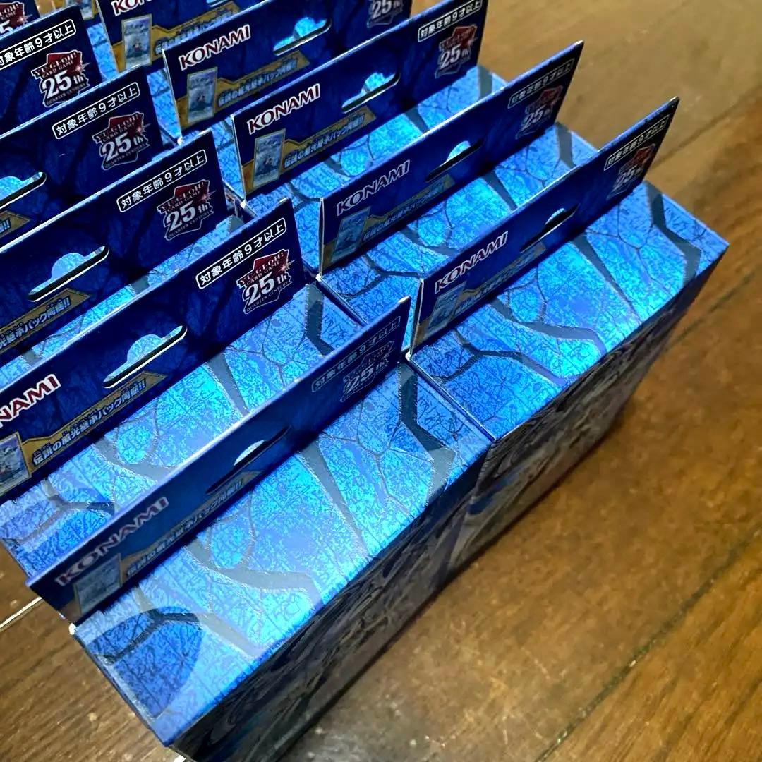 【新品】遊戯王ストラクチャーデッキ　青き眼の光臨　12個セット