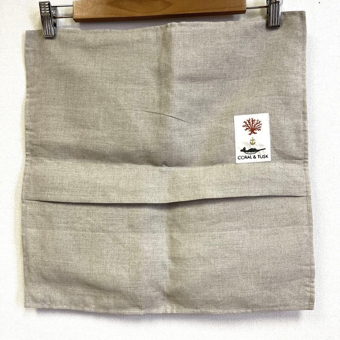 Coral & Tuskクッションカバー 40x40 Blush Bouquet