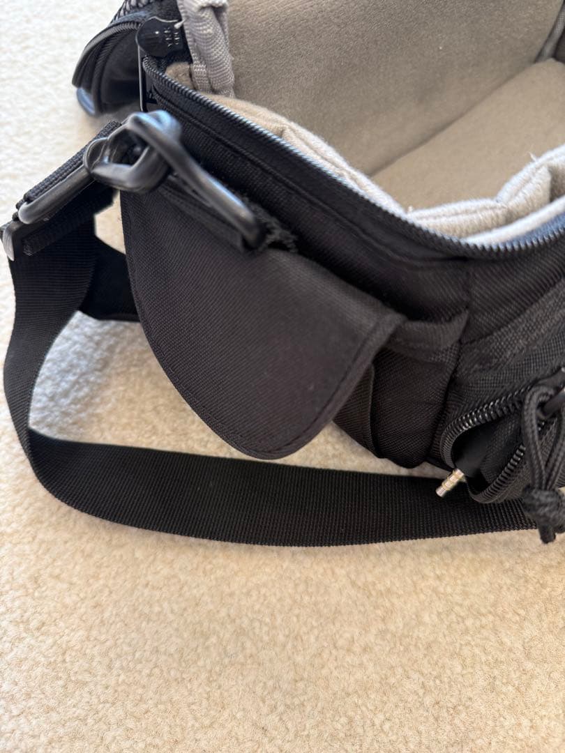 デジタルビデオカメラ　CANON iVIS HF G20＋付属品＋専用バッグ