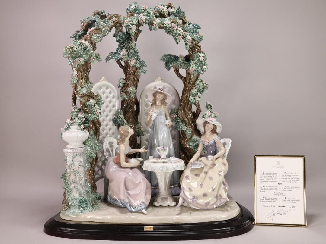 BK202 LLADRO　限定　387/2000体　テラスでお茶を　台座　保証書