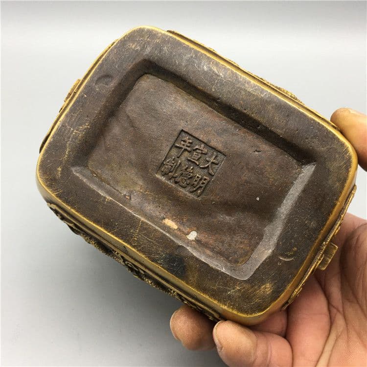 銅器 浮彫騰竜提梁暖手炉 香炉 香具 装飾品 工芸品 置物