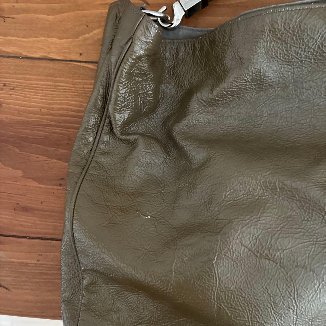 YVES SAINT LAURENT パテントトートバッグ　ローディ　グレー