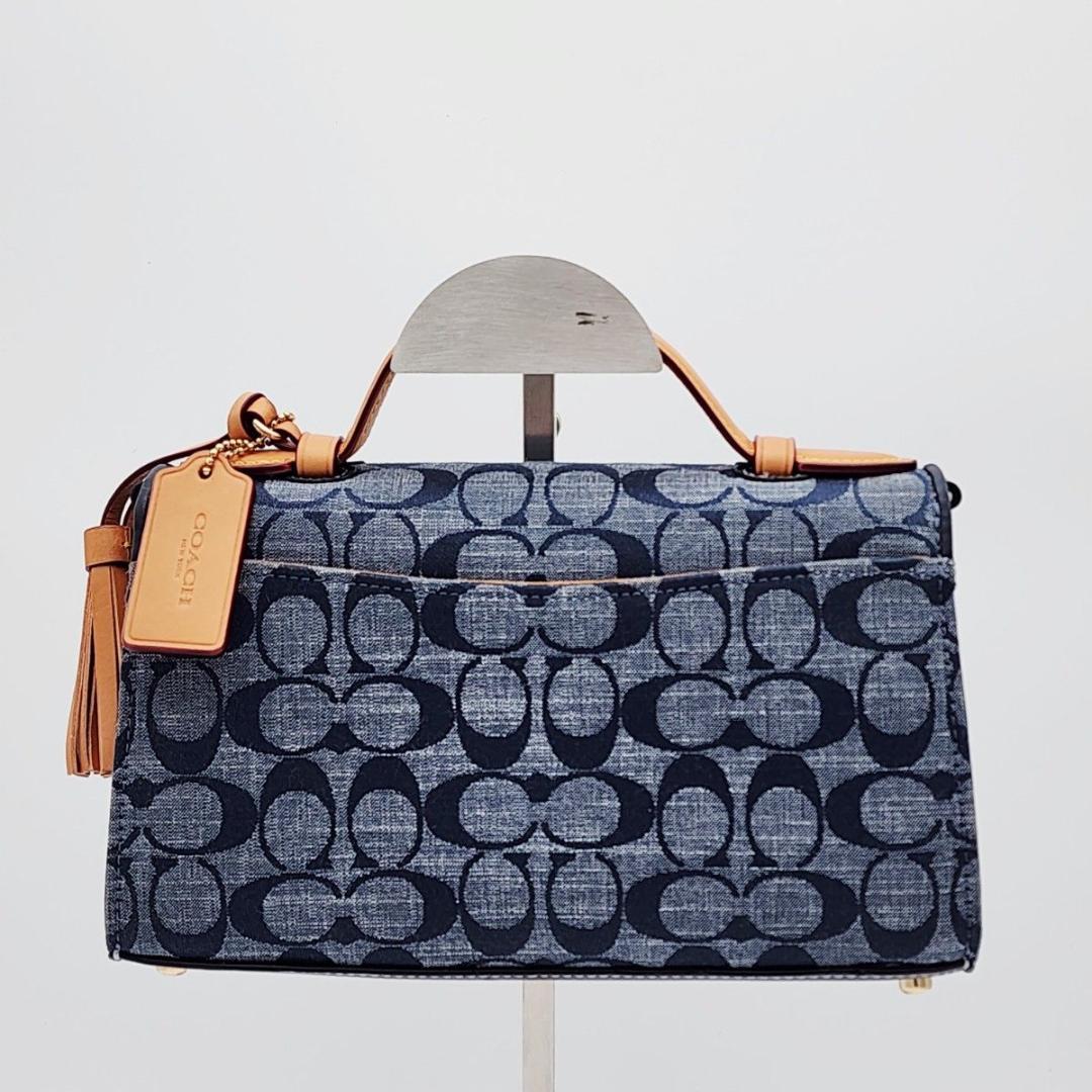 極美品 COACH コーチ クリオ トップ ハンドル シグネチャー C8513.