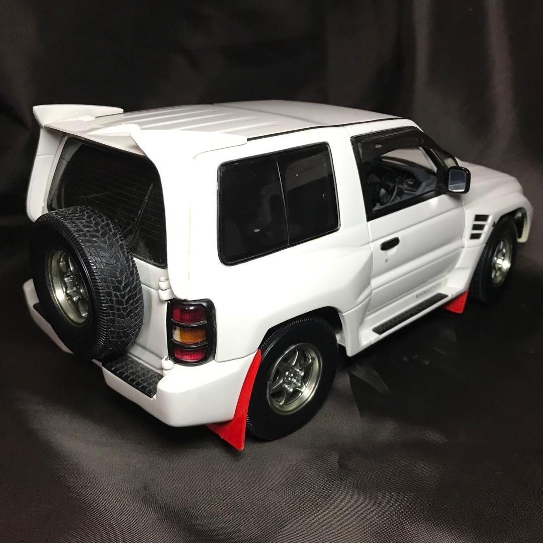 三菱パジェロ エボリューション PAJERO EVO 1/18 AUTOart