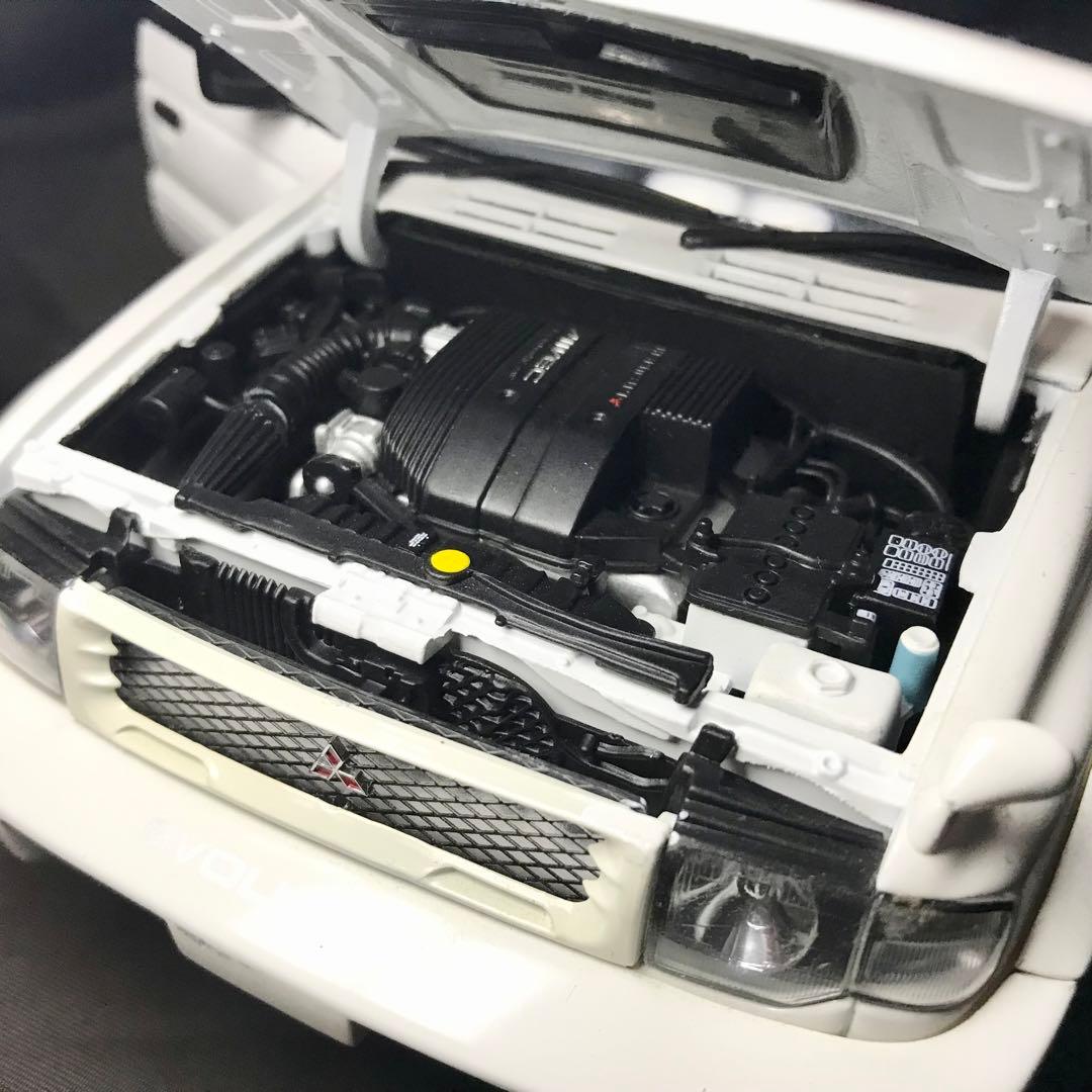 三菱パジェロ エボリューション PAJERO EVO 1/18 AUTOart