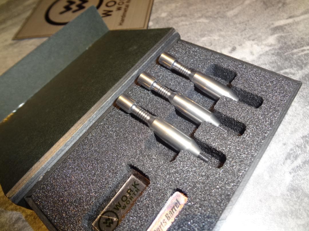 超硬合金バレル　ノーグルーブ＋α　1 点ものオ一ダ一　 ダ一ツ　バレル　USED