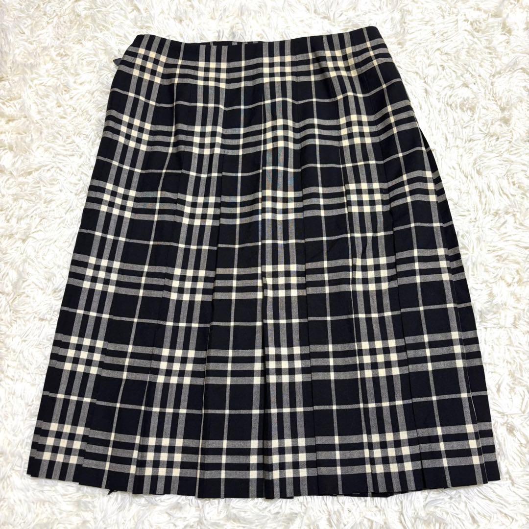 【極美品】バーバリー　ノバチェック ラップ プリーツ スカート 大きいサイズ