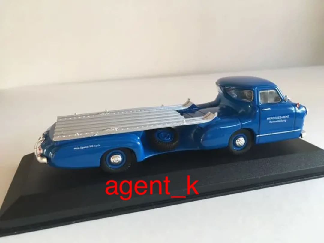 IXO 1/43 メルセデス　ベンツ レーシング　トランスポーター 1955