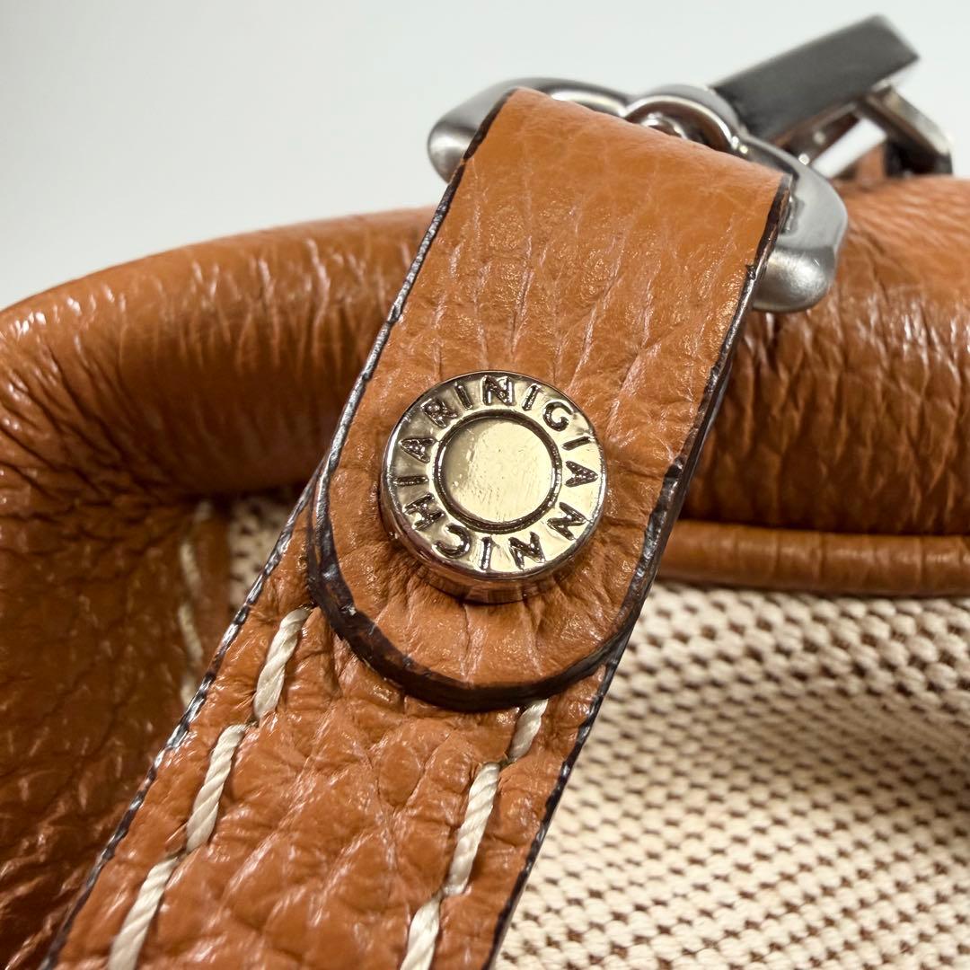 【極美品】ジャンニキアリーニ　ハンドバッグ 2way サファリ　ベージュ