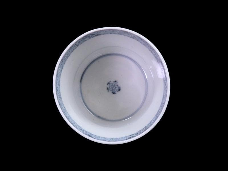 古伊万里 染付 四方襷紋に菊花の図 蕎麦猪口 A666AS-fbto - メルカリ