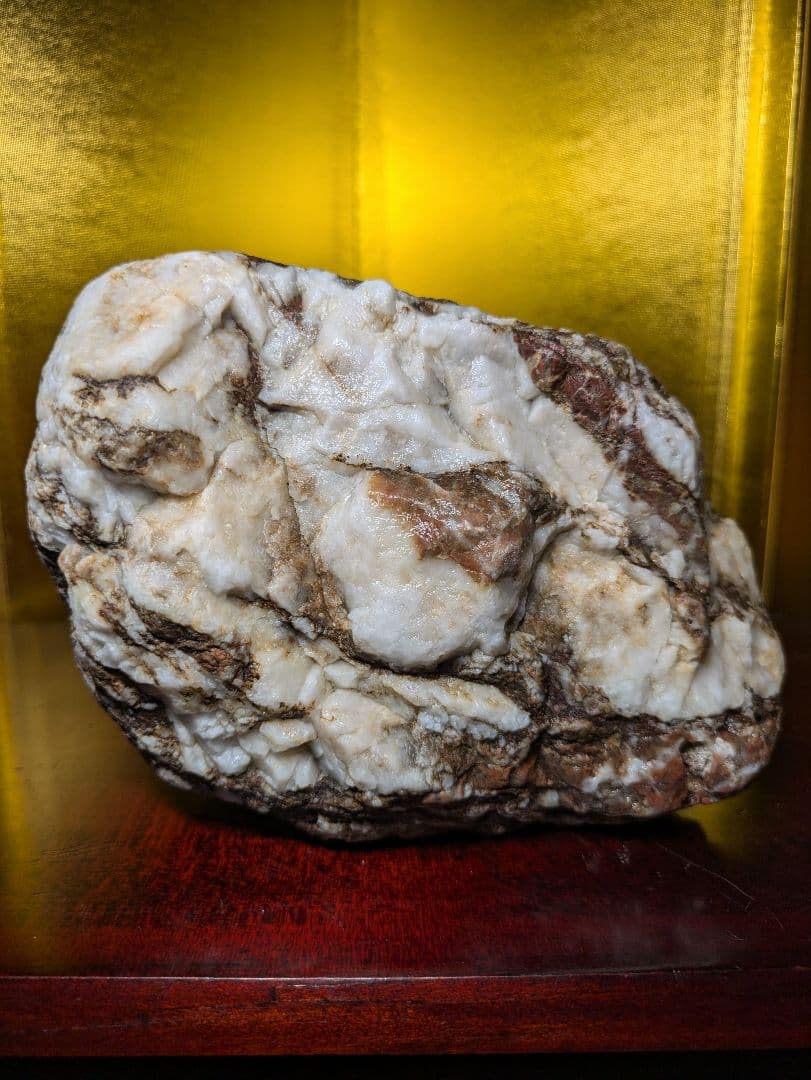 赤石 石英含有量多 1.36kg 原石 自立 未加工 鑑賞用 希少 レア品