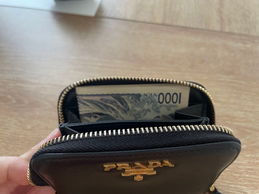 【☆値下げしました☆】PRADA ケース ブラック