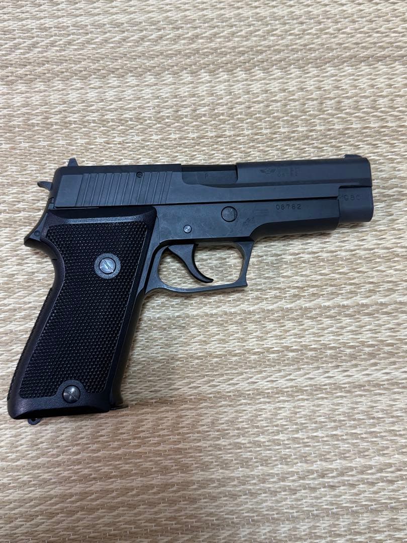 タナカ シグ P220 陸上自衛隊