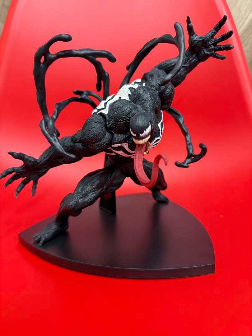 Venom ヴェノム アクションフィギュア 触手付き - メルカリ