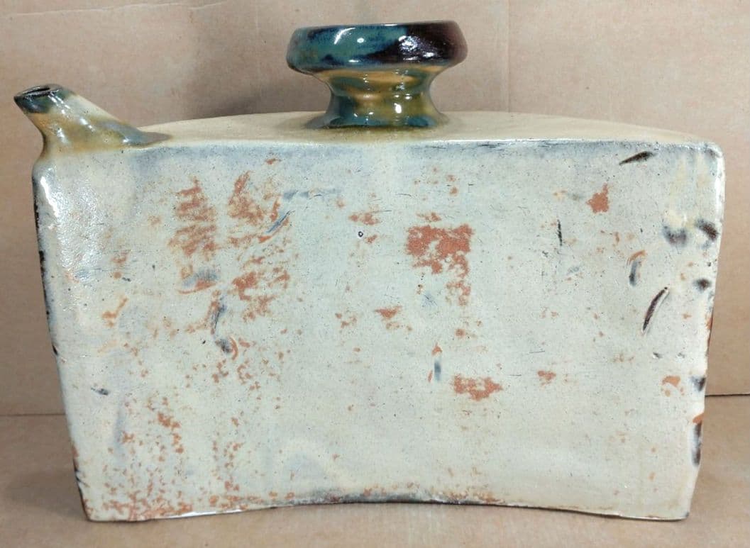 傑作【本物保証】金城次郎 魚紋抱瓶 共箱 栞 ｗ27㎝超 壷屋焼 人間国宝 美品