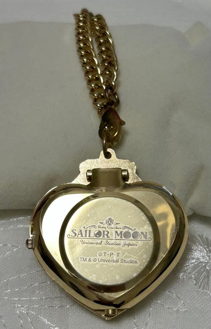USJ コズミックハートコンパクト チャームウォッチ - メルカリ