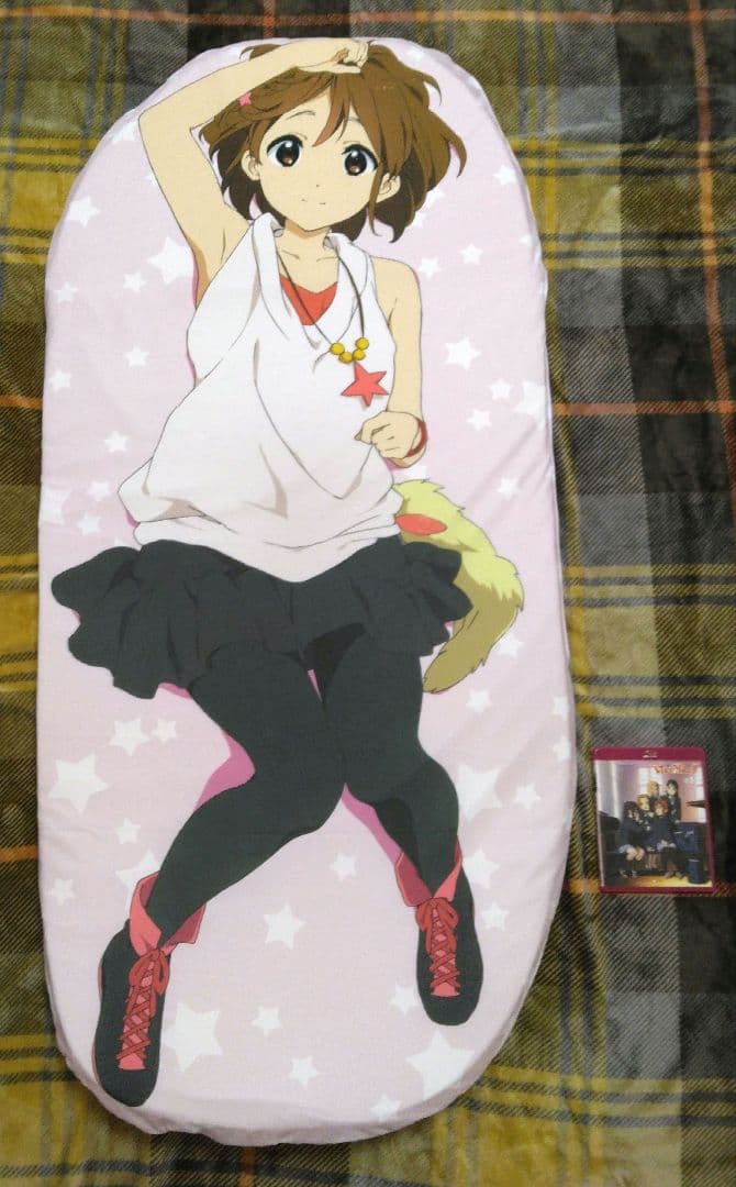【おまけ付】けいおん！ 平沢唯 ほぼ等身大低反発クッション