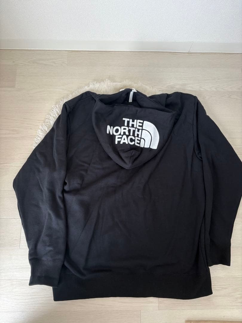 THE NORTH FACE ブラックパーカー NT12442