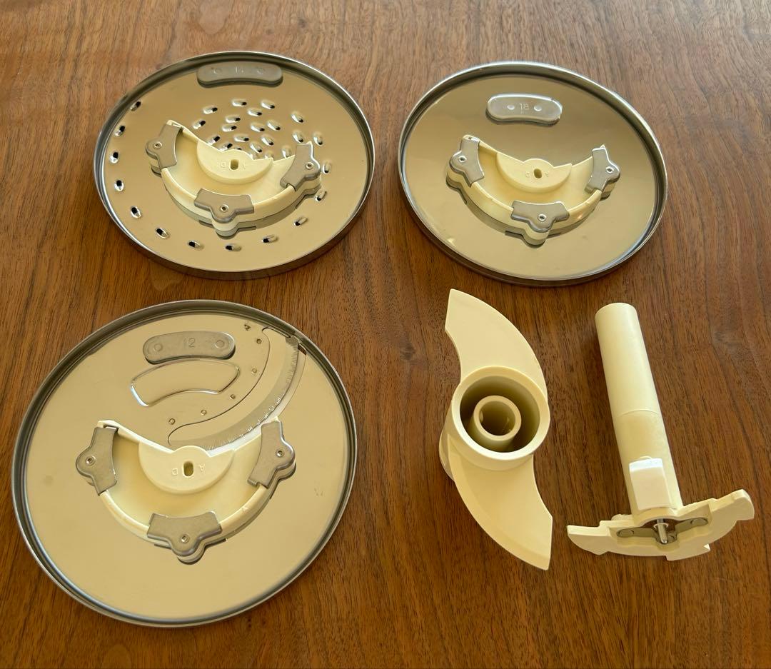 Cuisinart DLC-8PLUS II フードプロセッサー