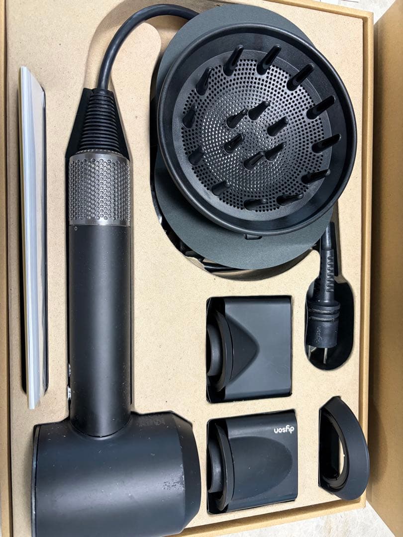 ダイソン Dyson Supersonic ionic ヘアドライヤー