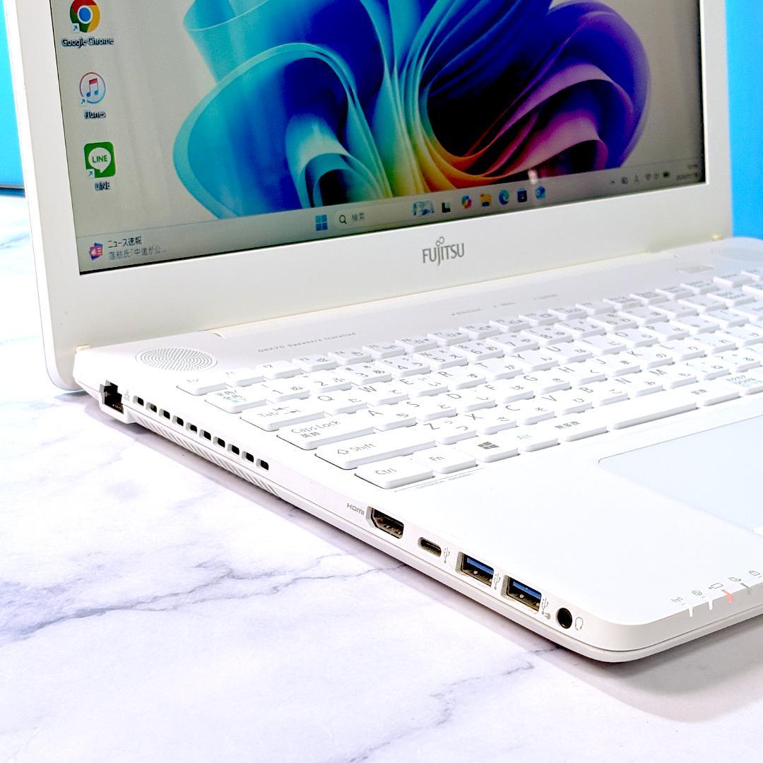 美品☆Corei7・8GB・SSD512・Win11・ホワイト・ノートパソコン - メルカリ